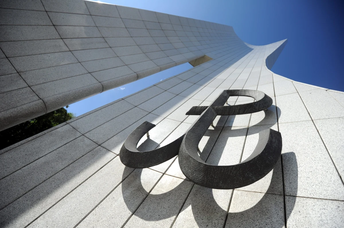 27 września 1939 roku - powstało Polskie Państwo Podziemne. "W czasie II wojny światowej w wielu państwach działał w różnych formach ruch oporu, ale Polska była jedynym krajem okupowanej Europy, który stworzył realną strukturę państwową. Miała ona zarówno swój wymiar wojskowy, jak i cywilny" - podkreśla w rozmowie z dziennikarką RMF FM Martą Kiermasz Łukasz Kamiński, prezes Instytutu Pamięci Narodowej. "Niewątpliwie jest taki deficyt pamięci o Polskim Państwie Podziemnym, o jego bohaterach. A przecież to jeden z tych elementów naszej historii, z którego możemy być szczególnie dumni - przed sobą, ale i przed całym światem" - dodaje.