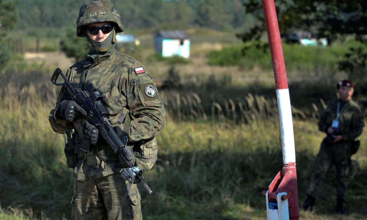 NATO nie będzie prawdopodobnie w stanie wywiązać się z gwarancji bezpieczeństwa udzielonych Polsce i państwom bałtyckim na niedawnym szczycie Sojuszu w Walii - twierdzi niemiecki tygodnik "Der Spiegel". Powołuje się przy tam na źródła wojskowe. 