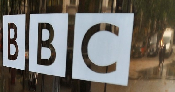 Irańska telewizja państwowa oskarżyła w niedzielę BBC o próbę kradzieży "artystycznych, historycznych i kulturowych" dokumentów z rządowych archiwów Islamskiej Republiki Iranu. Brytyjski nadawca nie skomentował tego doniesienia, choć Iran od dawna oskarża go o udzielanie swojego szyldu jako przykrywki dla szpiegów i dysydentów.