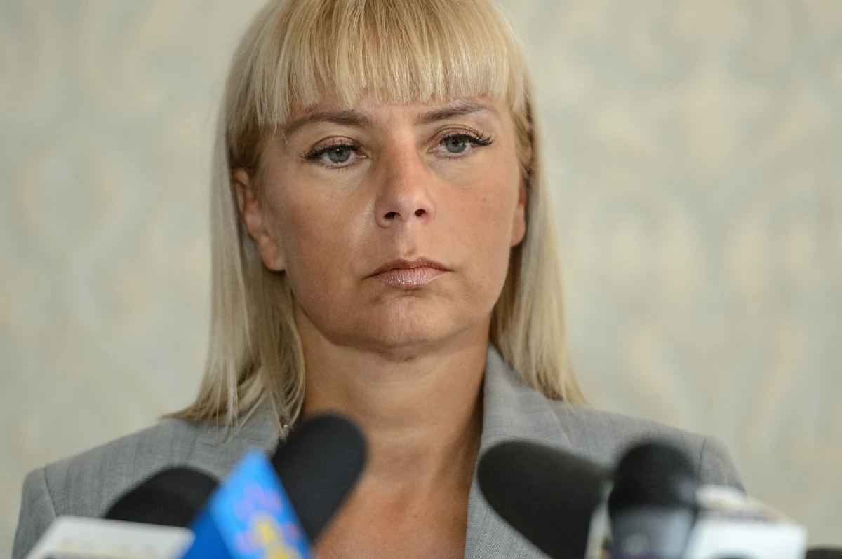 Dziennikarka RMF FM przeczytała już odpowiedzi Elżbiety Bieńkowskiej na pisemne pytania eurodeputowanych. Będą one punktem wyjścia do pytań, które europosłowie będą zadawać polskiej kandydatce na komisarza ds. rynku wewnętrznego i przemysłu podczas przesłuchania. 