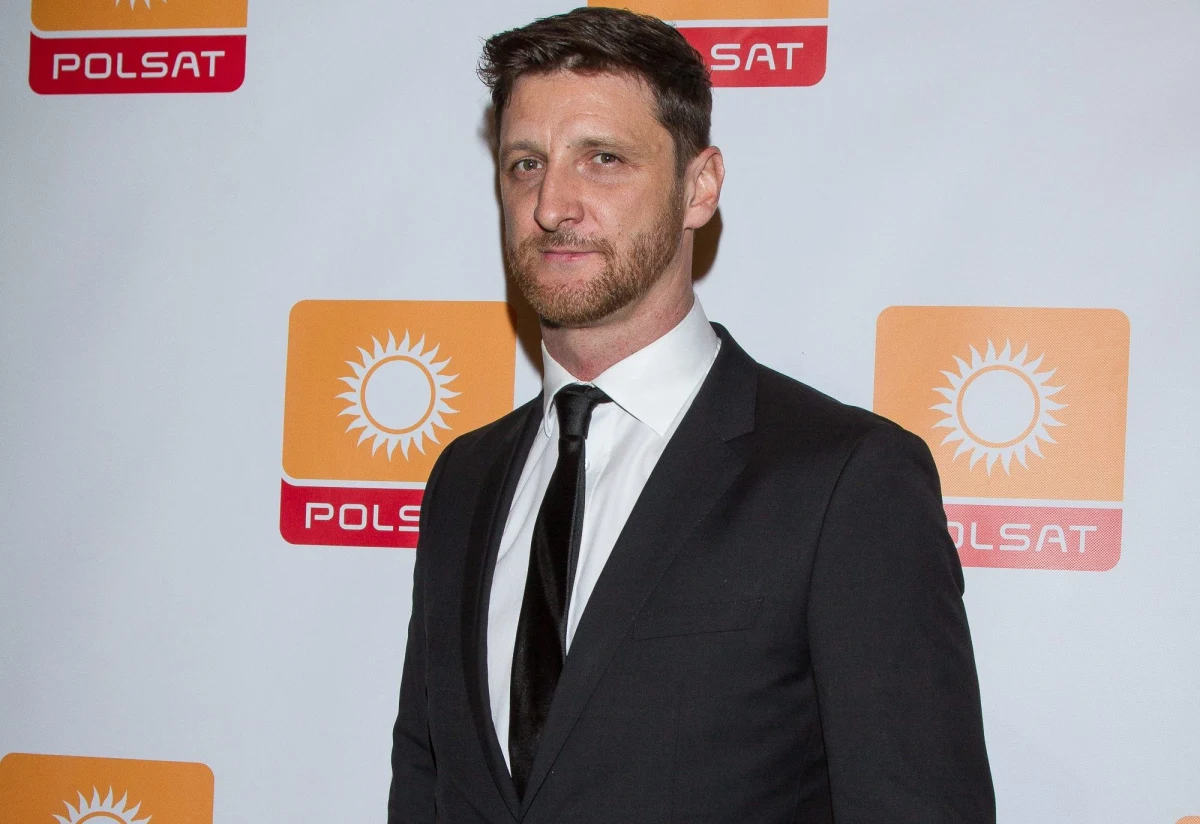 Piotr Gruszka przez lata był filarem siatkarskiej kadry. Oficjalnie pożegnano go podczas meczu otwarcia siatkarskich mistrzostw świata. Gruszka był już wtedy szkoleniowcem BBTS-u Bielsko-Biała, kontrakt z klubem podpisał w czerwcu. Teraz pora na debiut na ławce trenerskiej - rusza bowiem PlusLiga siatkarzy. "Chcemy znaleźć się w czołowej ósemce. Jasno powiedziałem zawodnikom, czego oczekuję" - zapewnia Gruszka w rozmowie z dziennikarzem RMF FM Patrykiem Serwańskim. Sezon otworzy mecz AZS-u Częstochowa z ZAKSĄ Kędzierzyn-Koźle. BBTS zagra w sobotę na wyjeździe z Jastrzębskim Węglem.