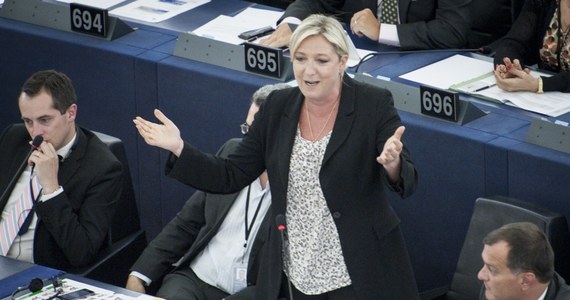 Kłótnia rodzinna wybuchła na szczycie francuskiej skrajnej prawicy! Doberman założyciela Frontu Narodowego, Jeana-Marie Le Pena, pożarł kota bengalskiego jego córki – obecnej szefowej tej partii, która wygrała ostatnie eurowybory i marzy o rządzeniu krajem. Komentatorzy przepowiadają teraz... zmiany na francuskiej scenie politycznej. 