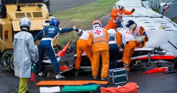 Wyścig Formuły 1 o Grand Prix Japonii na torze Suzuka został przerwany na siedem okrążeń przed końcem, po wypadku Francuza Julesa Bianchiego (Marussia). Kierowca ma poważne obrażenia głowy. Stan 25-latka jest krytyczny.