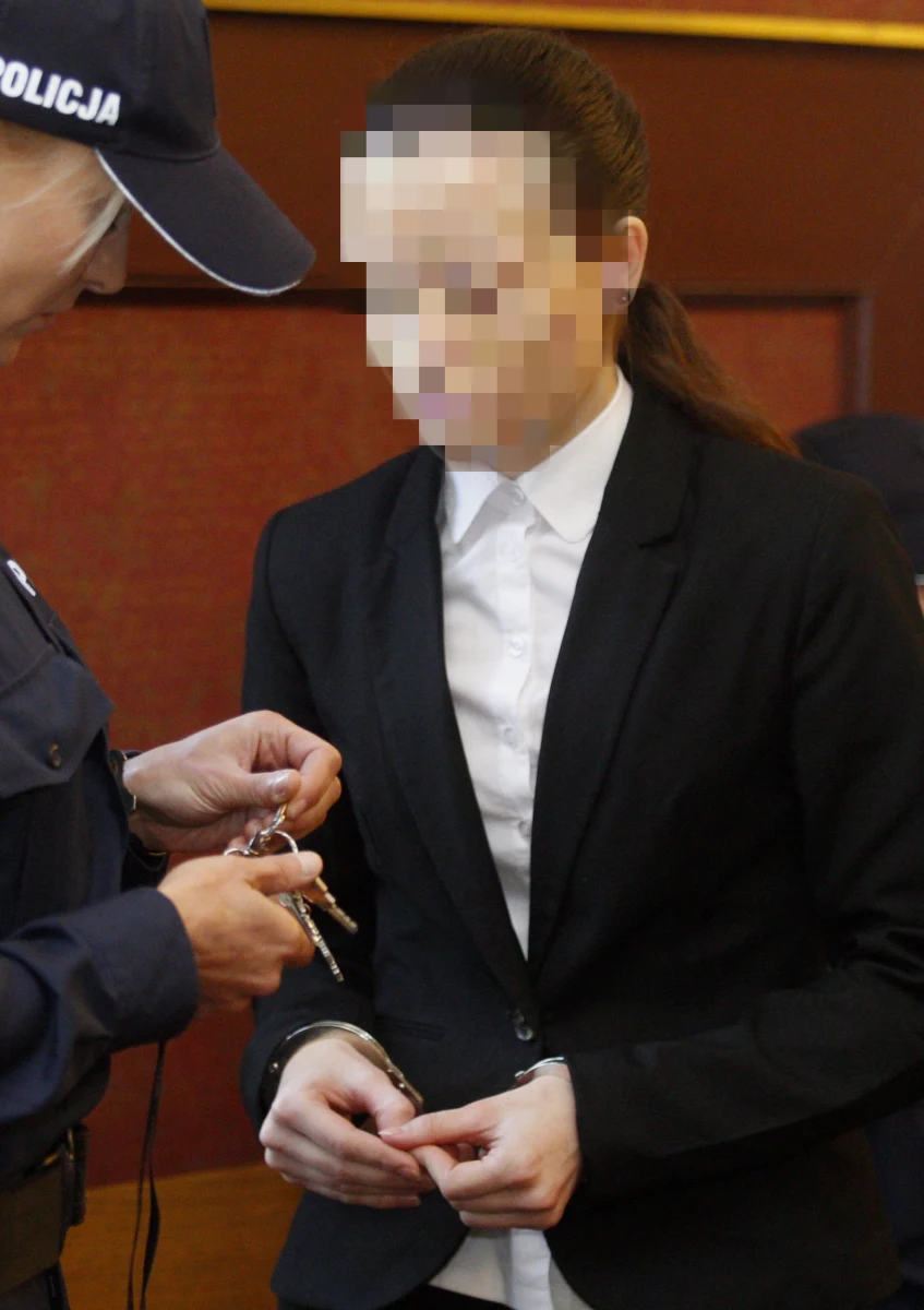 Półroczna Magda z Sosnowca nie zmarła na skutek odruchowego skurczu krtani, czyli laryngospazmu. Przyczyną zgonu dziecka było gwałtowne uduszenie - to główne wnioski z uzupełniającej opinii biegłych medyków, przedstawionej we wtorek przed katowickim sądem apelacyjnym. Specjaliści byli przesłuchiwani w procesie odwoławczym Katarzyny W., skazanej w I instancji na 25 lat więzienia za zabicie swojej półrocznej córki. W środę sąd będzie kontynuował przesłuchanie biegłych.