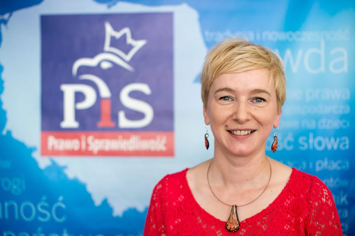 Wrocławska radna Mirosława Stachowiak-Różecka z PiS jest kandydatką na prezydenta tego miasta. Poważnie myśli o odebraniu władzy Rafałowi Dutkiewiczowi. Chce pokonać go w drugiej turze wyborów i podkreśla, że „Dutkiewicz zapomniał o sprawach i problemach wielu ludzi”. 