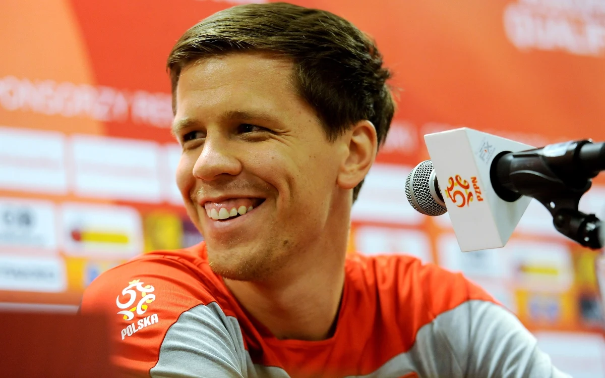 "Być może czuję presję, ale jedynie w związku z tym, że walczymy o trzy punkty” – mówił przed sobotnim meczem Polska-Niemcy bramkarz biało-czerwonych Wojciech Szczęsny. „Wierzę, że jesteśmy w stanie sprawić niespodziankę, choć zdaję sobie sprawę z klasy rywala" - podkreślił. 