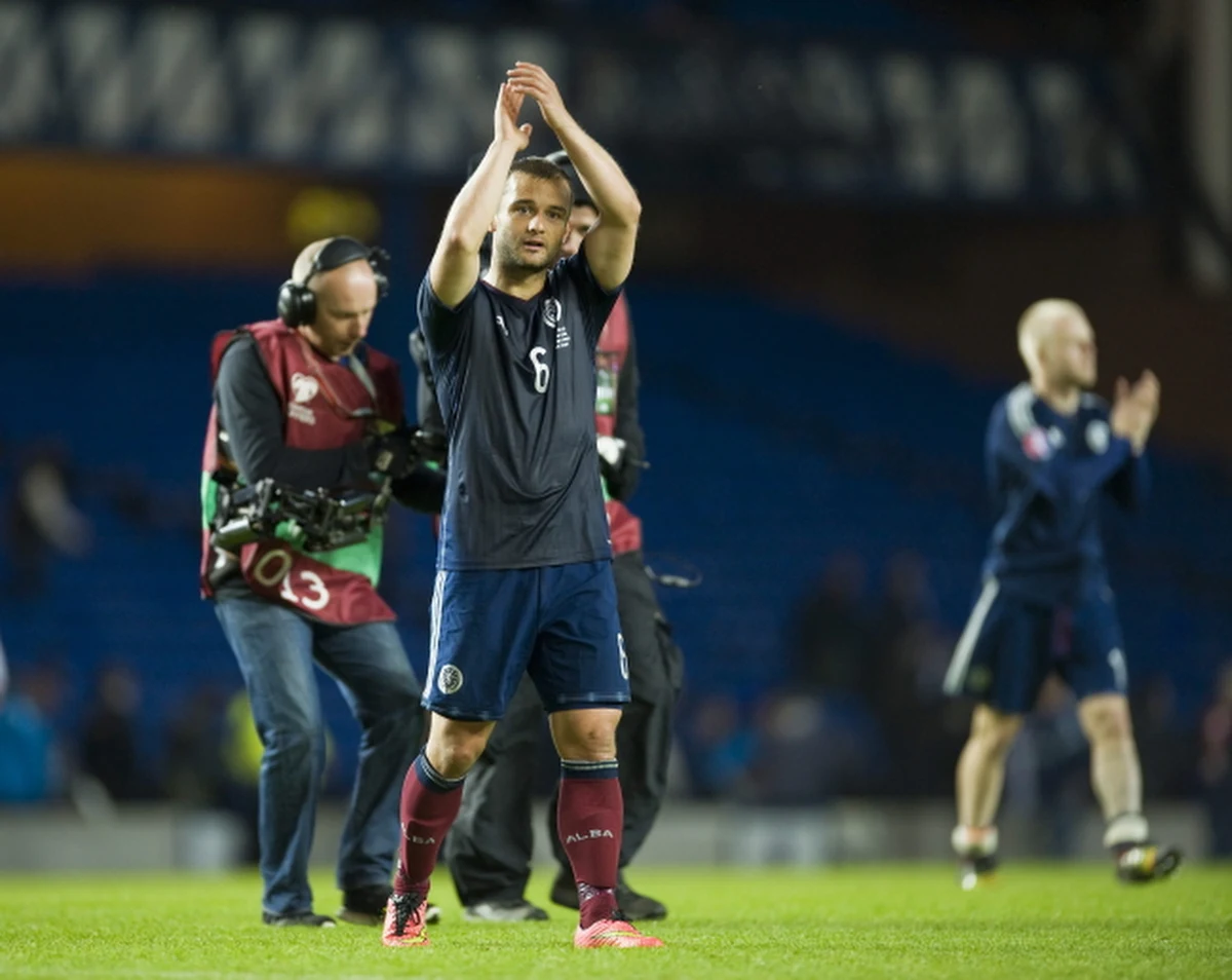 Szkocja wygrała w Glasgow z Gruzją 1:0 (1:0) w meczu rywali Polski w grupie D eliminacji piłkarskich mistrzostw Europy.