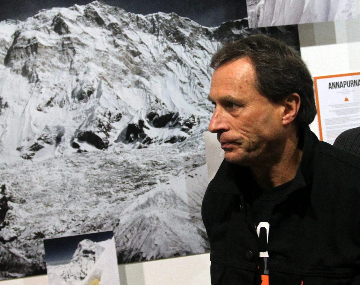 "Wspinanie opiera się i powinno się opierać na etyce. Etycy się wypowiedzieli w tej kwestii i w tej kwestii te osoby zostały w 100 proc. ocenione negatywnie, z czym ja się również zgadzam" - mówi w rozmowie z RMF FM brat Macieja Berbeki - himalaisty, który zginął w 2013 roku w marcu na Broad Peak. Prokuratura Okręgowa w Krakowie w poniedziałek umorzyła śledztwo w sprawie tragedii w Karakorum.