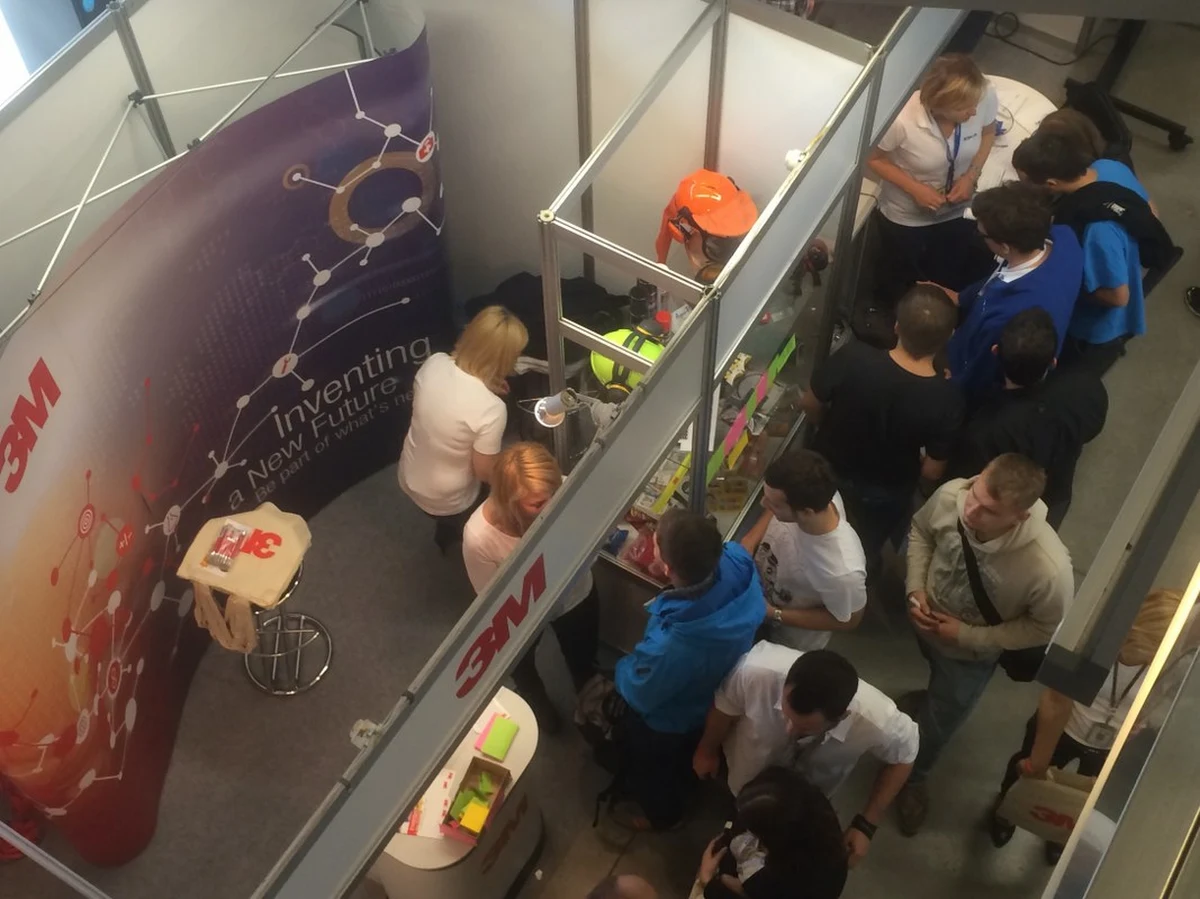 Umiejętności i doświadczenie są na drugim planie. Student, który chce pracować w międzynarodowej firmie, musi być pasjonatem wybranej dziedziny. Takich ludzi we Wrocławiu szukają przedstawiciele blisko osiemdziesięciu firm. Targi zorganizowała Politechnika Wrocławska. 