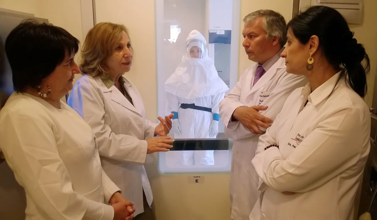 Światowa Organizacja Zdrowia popełniła poważne błędy i przez to straciła okazję do zahamowania rozwoju epidemii eboli - wynika ze wstępnego wewnętrznego raportu WHO. Ujawniono w nim, że organizacja zareagowała zbyt późno po zdiagnozowaniu pierwszych przypadków w Liberii, Sierra Leone i Gwinei.