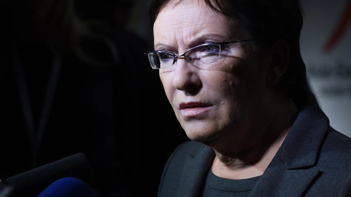 Niech Pani milczy, albo zmieni doradców, bo ośmiesza Pani nie siebie, ale nas Rzeczpospolitą.... Jak Pani powiedziała: „Myślę, że to jeszcze otwarta sprawa, że ze strony Polski też będzie jakiś komentarz i sugestie. Ta sprawa nie została jeszcze zamknięta...”