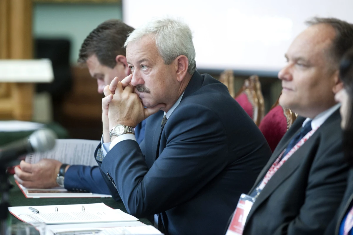 Wicemarszałek województwa podlaskiego - Walenty Korycki - pijany wykonywał obowiązki służbowe. Będąc w pracy miał ponad 1,3 promila alkoholu.