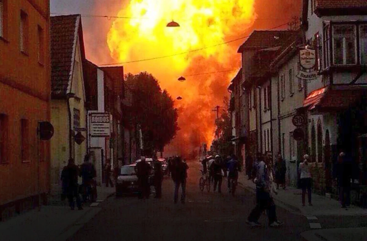 W wybuchu uszkodzonego w trakcie prac ziemnych gazociągu w Ludwigshafen w Nadrenii-Palatynacie zginął robotnik budowlany, a czterech innych zostało ciężko rannych - poinformowała niemiecka policja. Według niej obrażenia odniosło łącznie dziesięć osób. 