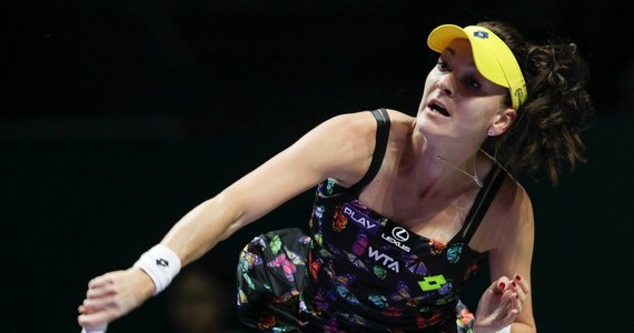 Agnieszka Radwańska zagra w półfinale turnieju WTA Finals! Wszystko dzięki temu, że w innym meczu Grupy Białej Carolin Wozniacki pokonała Petrę Kvitovą. Wcześniej krakowianka przegrała 1:2 z Marią Szarapową.