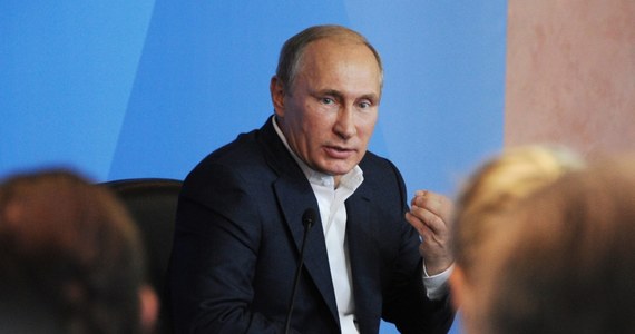 Prezydent Rosji Władimir Putin powiedział na posiedzeniu Klubu Wałdajskiego, że USA, uznawszy się za zwycięzcę w zimnej wojnie, postanowiły przykroić świat według siebie. Oskarżył USA o pogłębianie nierównowagi w świecie.   