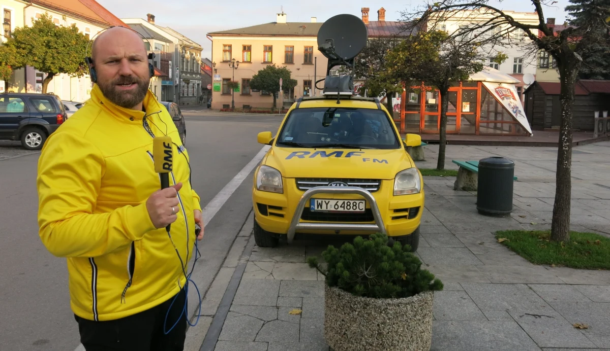 Żywiec - był bohaterem naszego sobotniego cyklu "Twoje Miasto w RMF FM". Zdecydowaliście tak w głosowaniu na naszych stronach internetowych. Razem z Maciejem Pałahickim reporterem RMF FM poznaliśmy trudną sztukę warzenia bursztynowego trunku, przekonaliśmy się na własne oczy jak dawniej ubierały się mieszkanki miasta i poznaliśmy smak żywieckich pierników. Za zaproszenie bardzo dziękujemy! 