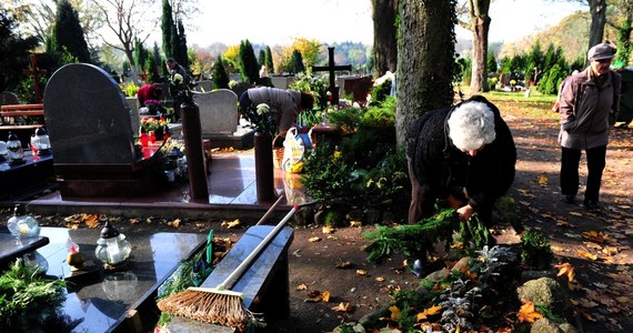 W dniach od 31 października do 2 listopada w rejonie szczecińskich cmentarzy zostaną wprowadzone zmiany w dotychczas obowiązującej organizacji ruchu. Sprawdźcie utrudnienia!