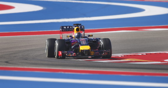 Broniący tytułu Niemiec Sebastian Vettel wystartuje w niedzielnym wyścigu Formuły 1 o Grand Prix USA z alei serwisowej. To kara za szóstą w tym sezonie zmianę systemu napędowego. 