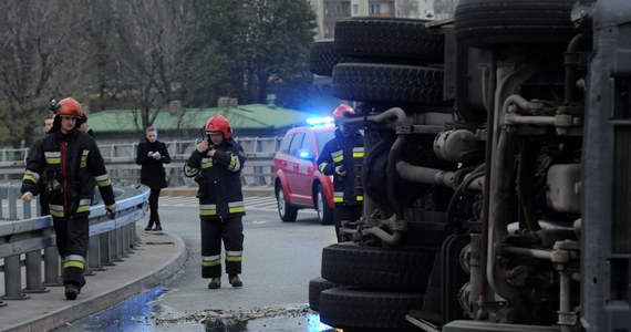 Wczoraj łącznie w 71 wypadkach zginęło 8 osób, a 75 zostało rannych – poinformowała podinsp. Katarzyna Balcer z Komendy Głównej Policji. Policjanci zatrzymali też 240 pijanych kierowców.