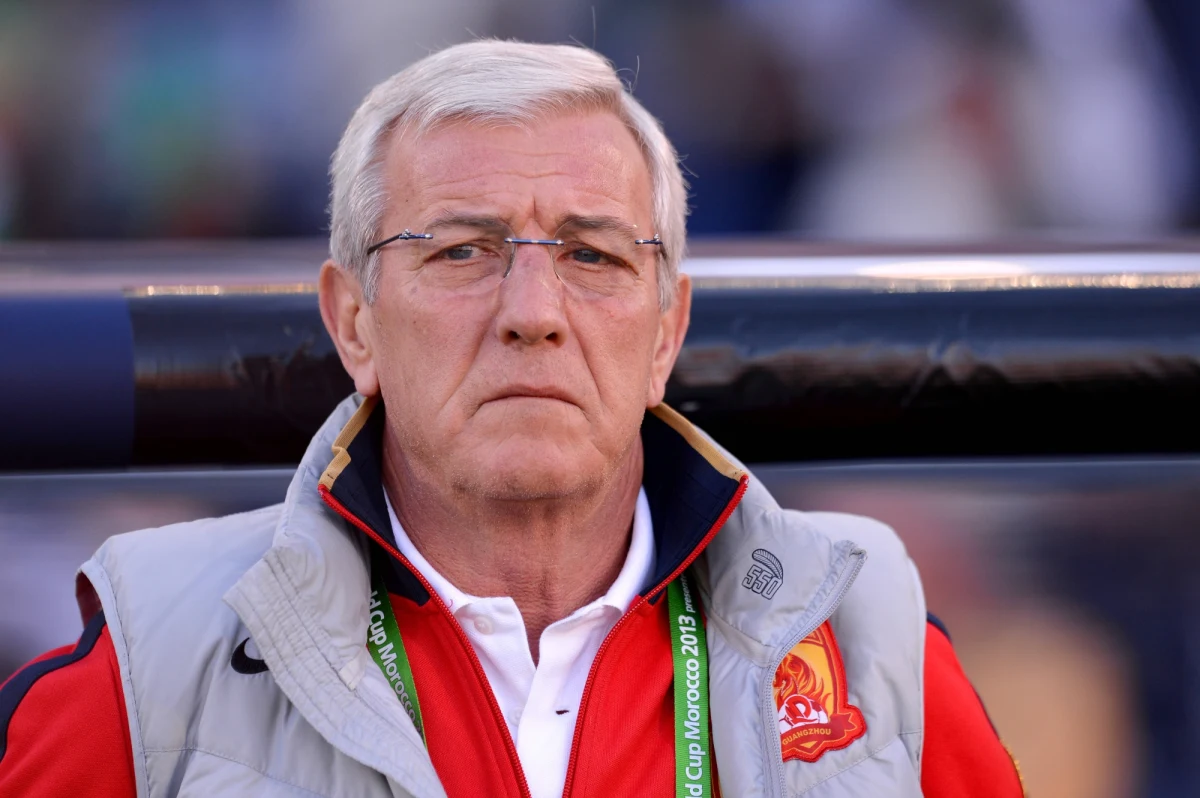 Słynny włoski szkoleniowiec Marcello Lippi po zdobyciu z zespołem Evergrande Kanton po raz trzeci z rzędu mistrzostwa Chin ogłosił, że kończy karierę trenerską. "Nie chcę dłużej być trenerem, jestem zbyt stary. Evergrande będzie miał w przyszłym sezonie nowego trenera" - powiedział 66-latek. 