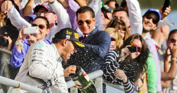 Brytyjczyk Lewis Hamilton z zespołu Mercedes GP wygrał na torze w Austin wyścig o Grand Prix USA, 17. eliminację mistrzostw świata Formuły 1. Wyprzedził partnera z teamu Niemca Nico Rosberga i Australijczyka Daniela Ricciardo (Red Bull). 