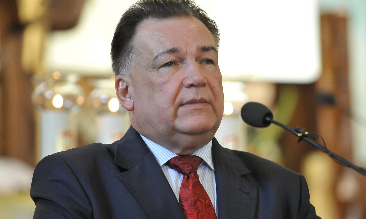 Marszałek województwa mazowieckiego Adam Struzik ogłosił, że w najbliższym czasie nie będzie aktywny publicznie. Ta decyzja ma związek ze śmiercią jego syna.