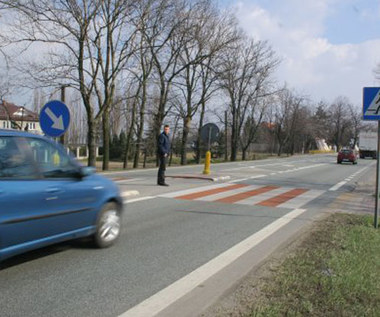 Tak, znam i stosuję się  do nich, Tak, znam, ale wiele jest tak absurdalnych, że je lekceważę, Kiedyś znałem, ale prawo jazdy robiłem wiele lat temu, Te najważniejsze znam,  i to wystarzcy  do bezwypadkowej jazdy, Nie mam prawa jazdy