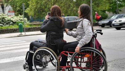 Wybory samorządowe: Pomogą niepełnosprawnym dotrzeć na głosowanie