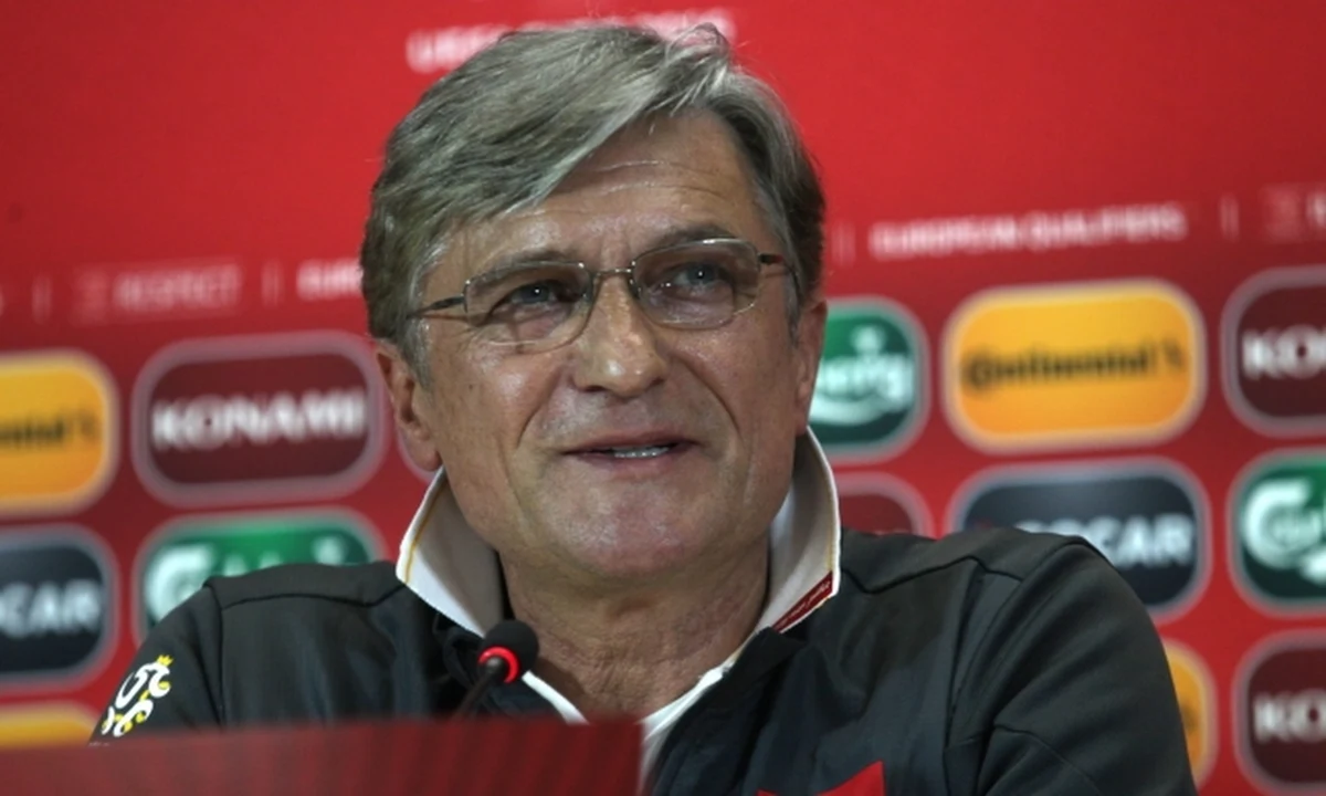 "Przyjechaliśmy z konkretnym celem zdobycia trzech punktów i realizowania zadań postawionych przed naszymi zawodnikami” - zapewnił selekcjoner piłkarskiej reprezentacji Polski Adam Nawałka przed meczem z Gruzją w eliminacjach mistrzostw Europy 2016. „Gruzini mają swoje problemy, ale z pewnością nadal to bardzo groźna drużyna. Ze Szkocją i Irlandią przegrała minimalnie, pokazała, że gra z pełnym zaangażowaniem i nie sądzę, żeby to zmieniło się wskutek decyzji trenera" – dodał. Spotkanie odbędzie się w piątek o godz. 18 czasu warszawskiego w Tbilisi. 