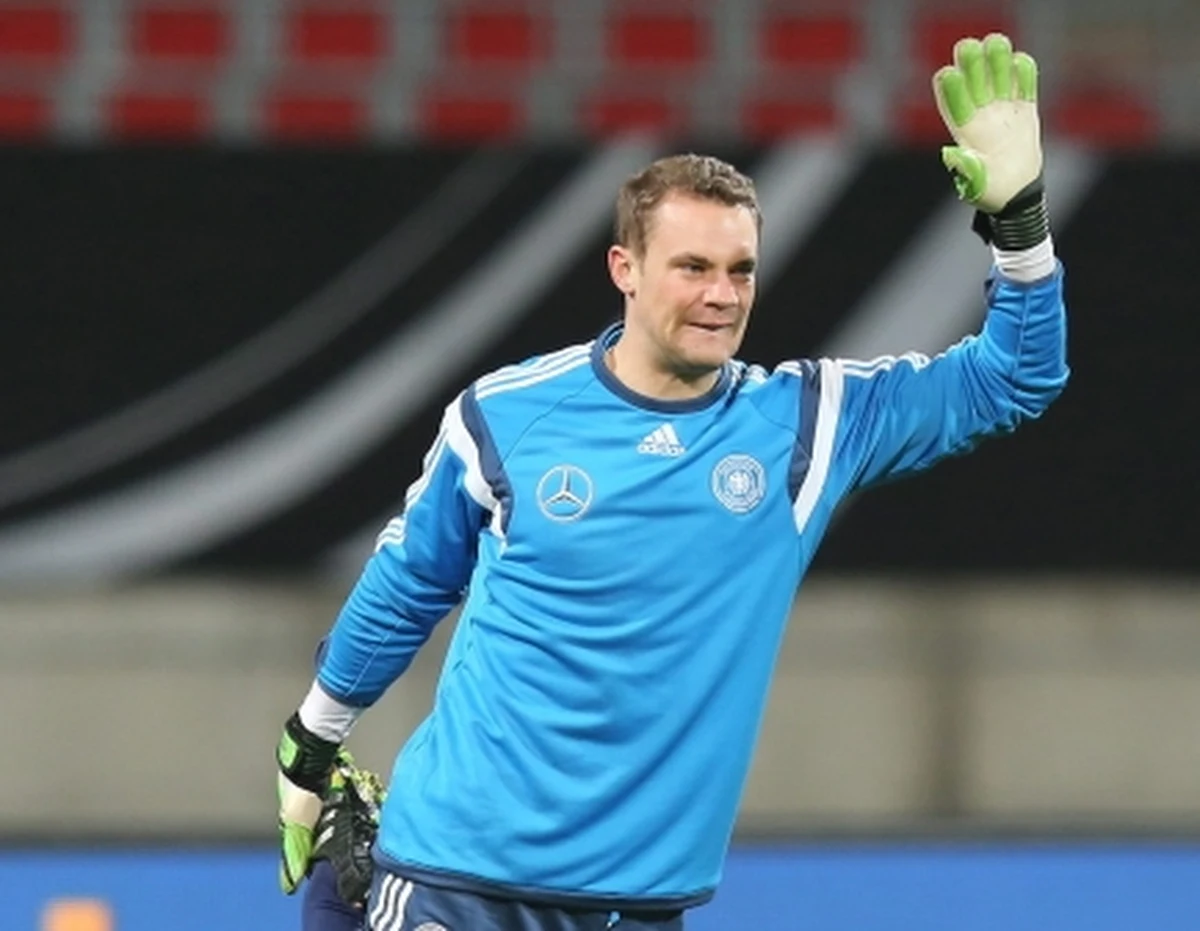 Bramkarz niemieckiej kadry Manuel Neuer doznał kontuzji kolana. W tej sytuacji nie poleci na wtorkowy towarzyski mecz z Hiszpanią w Vigo. 