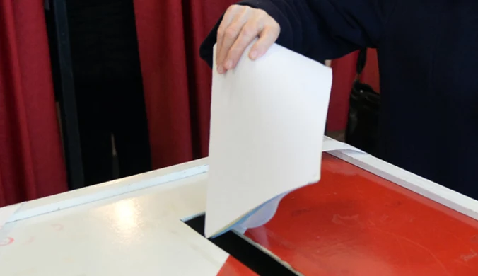 Wybory samorządowe: Pękająca urna w Chorzowie