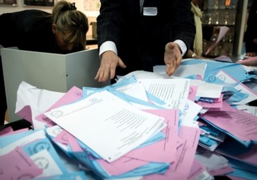 Wybory samorządowe 2014. Problemy PKW z systemem, w sondażach triumfuje PiS