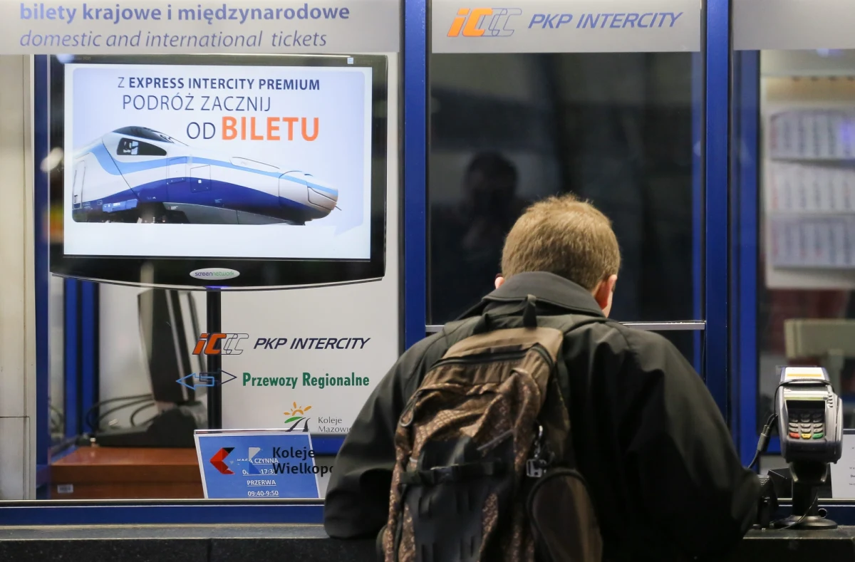 Lecą głowy w PKP InterCity. Po awarii systemu sprzedaży biletów stanowiska stracili członek zarządu ds. finansowych Paweł Hordyński oraz dyrektor wykonawczy i dyrektor ds. informatycznych. 