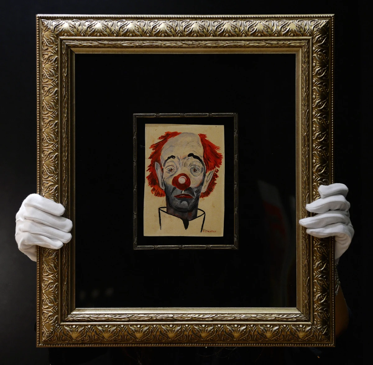 Masz poczucie humoru, potrafisz rozbawić innych? Wszystko wskazuje na to, że Tobie samemu nie będzie do śmiechu. Wyniki badań prowadzonych pod kierunkiem Ori Amira, neurologa z University of Southern California pokazują, że osobom szczególnie dowcipnym, słuchanie żartów innych sprawia mniejszą przyjemność. Naukowcy podejrzewają, że być może żartownisie są bardziej przyzwyczajeni do zabawnych skojarzeń.