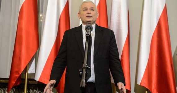 Zamiast powtórnych wyborów, nowe głosowanie - proponuje Jarosław Kaczyński. Lider PiS przedstawił swój pomysł na rozwiązanie wyborczych problemów na konferencji w Krakowie, gdzie spotkał się z kandydatem na prezydenta tego miasta, Markiem Lasotą. 