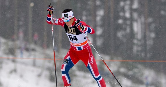 Marit Bjoergen wygrała bieg na 10 kilometrów technika dowolną podczas drugiego dnia zawodów w Beitostoelen, inaugurujących sezon narciarski w Norwegii. Druga na mecie Therese Johaug straciła 19,7, a trzecia Heidi Weng 50,3 sekundy.