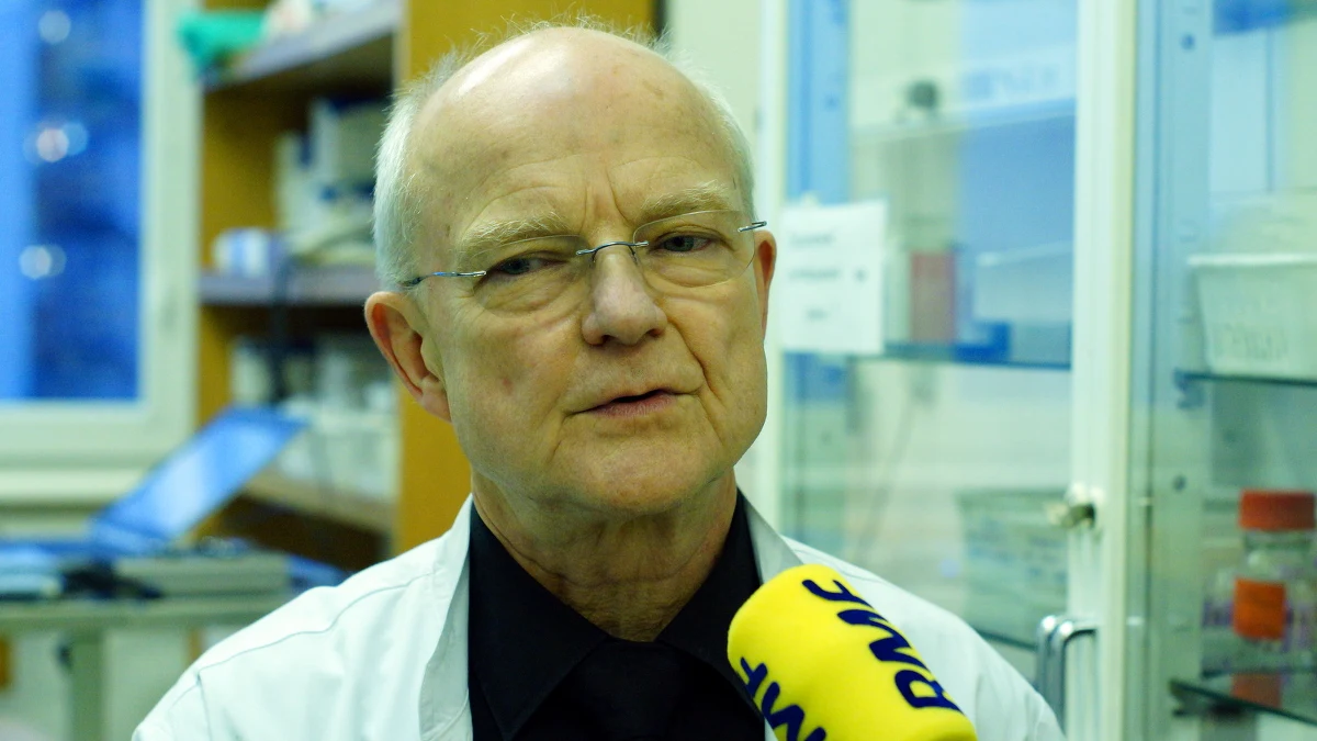 "My widzimy, że kuleje dialog pomiędzy decydentami a przedstawicielami środowiska medycznego. Bardzo trudno porozumieć się z ministerstwem, mimo że wielokrotnie rozmawialiśmy na szczeblach wielu wiceministrów zdrowia" - mówi prezes Polskiej Unii Onkologii doktor Janusz Meder, Gość Krzysztofa Ziemca w RMF FM. "Jest jakaś tama w kontaktach z panem ministrem Arłukowiczem i bardzo nad tym ubolewam, ponieważ on sam podkreśla, że jest onkologiem" - dodaje.