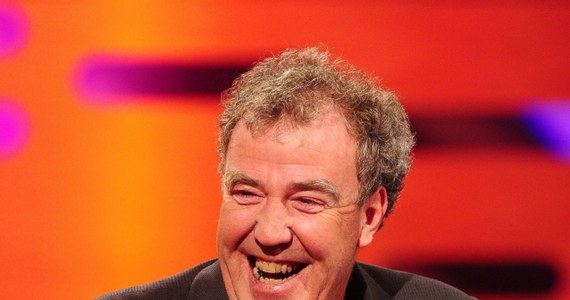 Prezenter popularnego programu Top Gear Jeremy Clarkson, może oddychać z ulgą. BBC nie wyciągnie przeciwko niemu konsekwencji za niecenzuralne zachowanie.