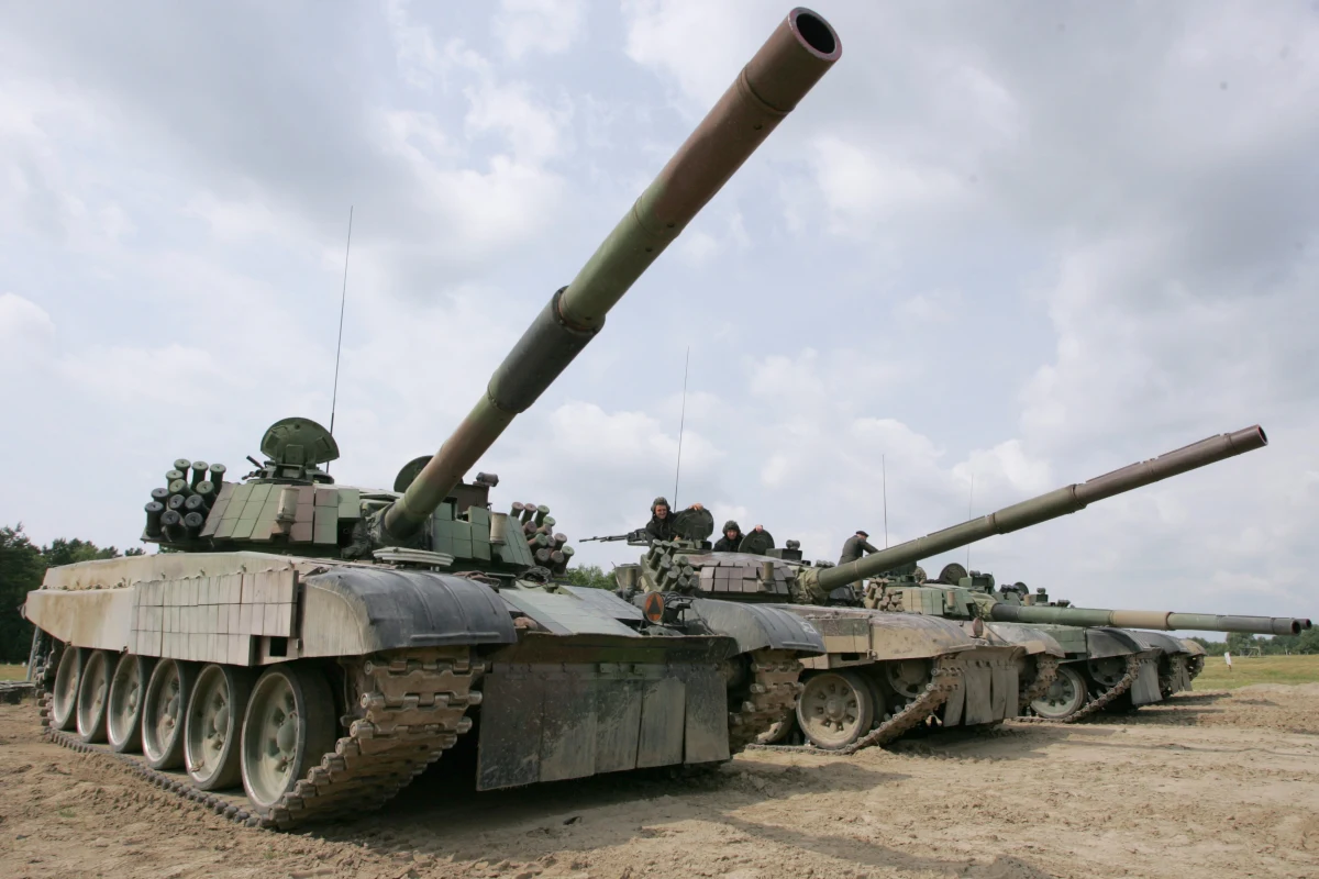 Polska zgłosiła do sił natychmiastowej odpowiedzi NATO pododdziały pancerne. Decyzji w sprawie składu tymczasowej szpicy można oczekiwać w lutym - zapowiada wicepremier, minister obrony Tomasz Siemoniak. 