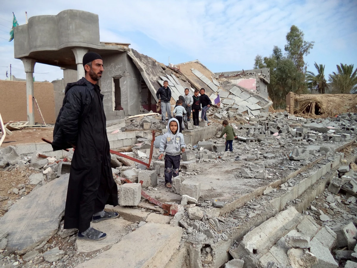 Coraz więcej obywateli krajów UE udaje się w strefy objęte konfliktami, aby walczyć po stronie dżihadystów w Syrii czy Iraku - powiedział w Brukseli unijny koordynator ds. walki z terroryzmem Gilles de Kerchove.