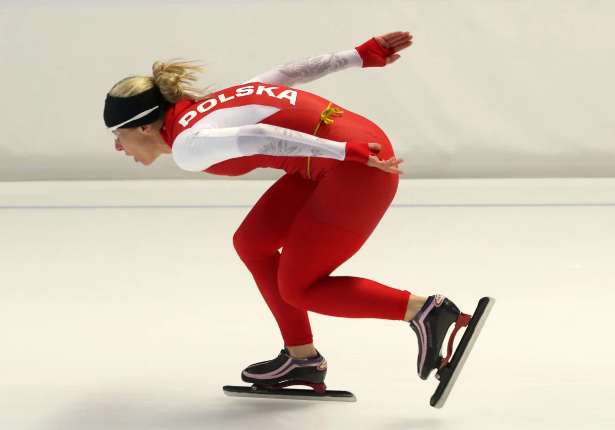 Polskie łyżwiarki szybkie zajęły drugie miejsce w wyścigu drużynowym w zawodach Pucharu Świata w Berlinie. O 4,11 przegrały z Holenderkami.