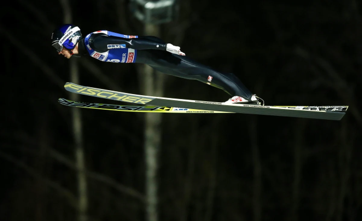 Trzech polskich skoczków narciarskich wystartowało w drugiej serii konkursu w Lillehammer. Zawody wygrał Austriak Gregor Schlierenzauer. Najlepszy z Polaków - Jan Ziobro - był 19.