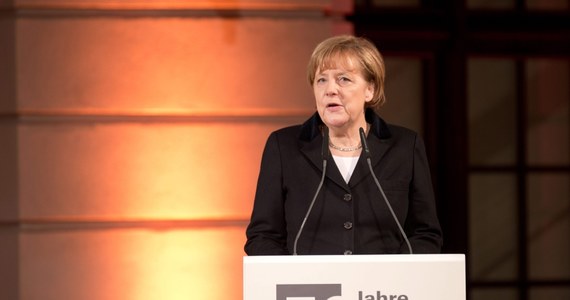Ponad połowa - 56 proc. - Niemców chce, by kanclerz Angela Merkel ubiegała się o czwartą kadencję na tym urzędzie; za jej ustąpieniem po trzech kadencjach opowiada się 37 proc. obywateli. Takie wyniki sondażu ośrodka Emnid podał w niedzielę dziennik "Bild". 