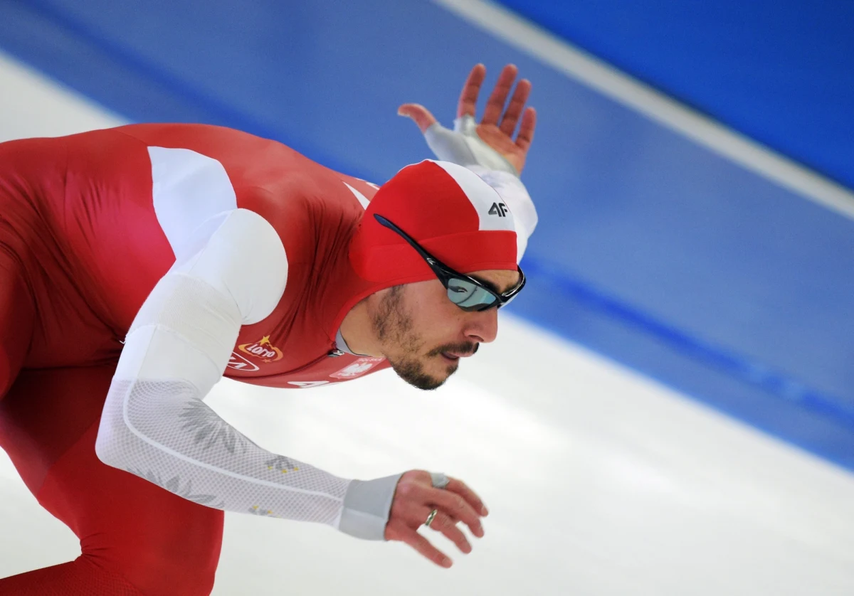 Artur Waś (Poroniec Poronin) wygrał drugi wyścig na 500 m w zawodach Pucharu Świata w łyżwiarstwie szybkim w Berlinie. Polak był najszybszy także w piątek, w pierwszym wyścigu na tym dystansie.