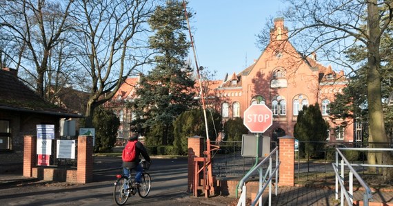 142 pacjentów szpitala psychiatrycznego w Międzyrzeczu zatruło się jedzeniem.  Sprawą zajęła się prokuratura i Sanepid. Wstępnie ustalono, że źródłem zatrucia były posiłki przygotowane przez firmę kateringową. 