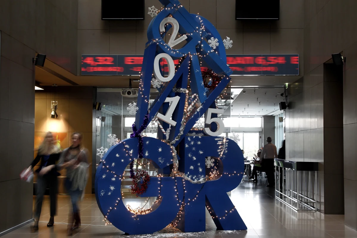 Po ogłoszeniu przedterminowych wyborów prezydenckich w Grecji ceny akcji w Atenach spadły o 12,78 proc. Inwestorzy pozbywają się greckich walorów szybciej niż podczas krachu giełdowego w 1987 roku - pisze we wtorek "Financial Times". 