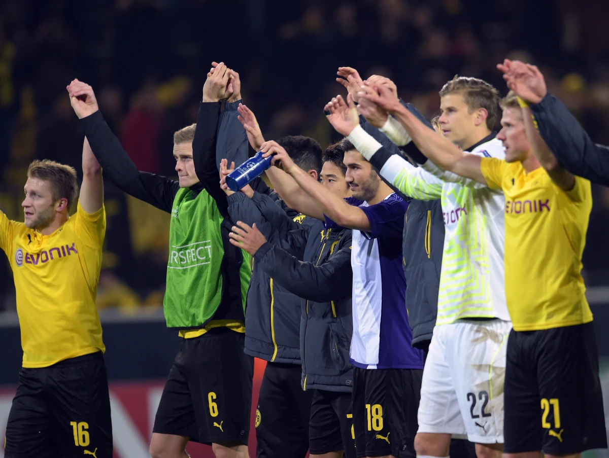 "Bardzo długo czekałem na ten dzień" - przyznał Jakub Błaszczykowski po zakończonym remisem 1:1 meczu Borussii Dortmund z Anderlechtem Bruksela w piłkarskiej Lidze Mistrzów. Polski pomocnik zagrał po raz pierwszy w oficjalnym spotkaniu BVB od 318 dni. 