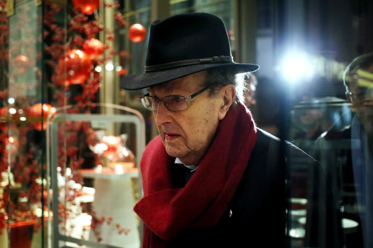 Najstarszy reżyser świata Manoel de Oliveira wprowadza na ekrany portugalskich kin swój najnowszy film - "Starca z Restelo" ("O Velho do Restelo"). Krótkometrażowy obraz będzie mieć premierę w Lizbonie i Porto w dniu jego 106. urodzin. 