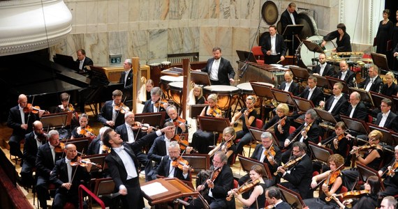 Muzycy Filharmonii Narodowej zapowiadają strajk. Jak pisze "Metro" filharmonicy skarżą się, że zarabia mniej niż kierownik sklepu w Biedronce. Przez ostatnią dekadę dostał 350 zł (brutto) podwyżki. 