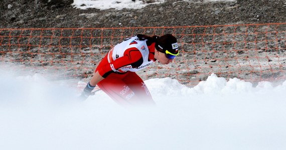 Justyna Kowalczyk zajęła siódme miejsce w biegu na 10 km techniką klasyczną w szwajcarskim Davos. "Nartki ok, trasa ok. Nogi tylko nie podają" - napisała po starcie na swoim profilu na Facebooku. Zawody wygrała Norweżka Therese Johaug, a podium uzupełniły jej rodaczka Marit Bjoergen i Finka Kerttu Niskanen.